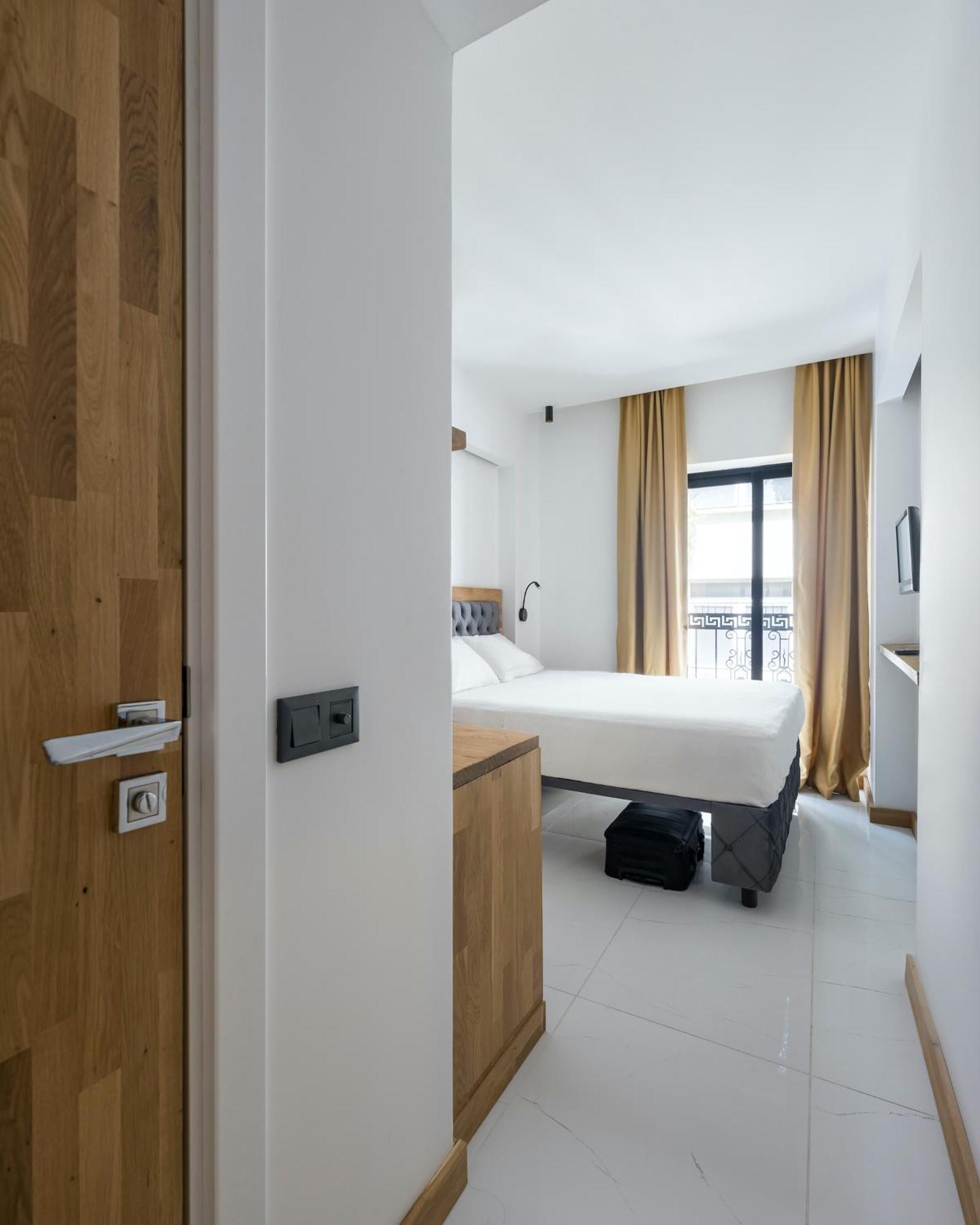 Uk Hotel Istanbul Bagian luar foto